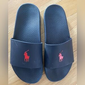 Polo by Ralph Lauren Men's Signature Pony Slides in Navy/Red